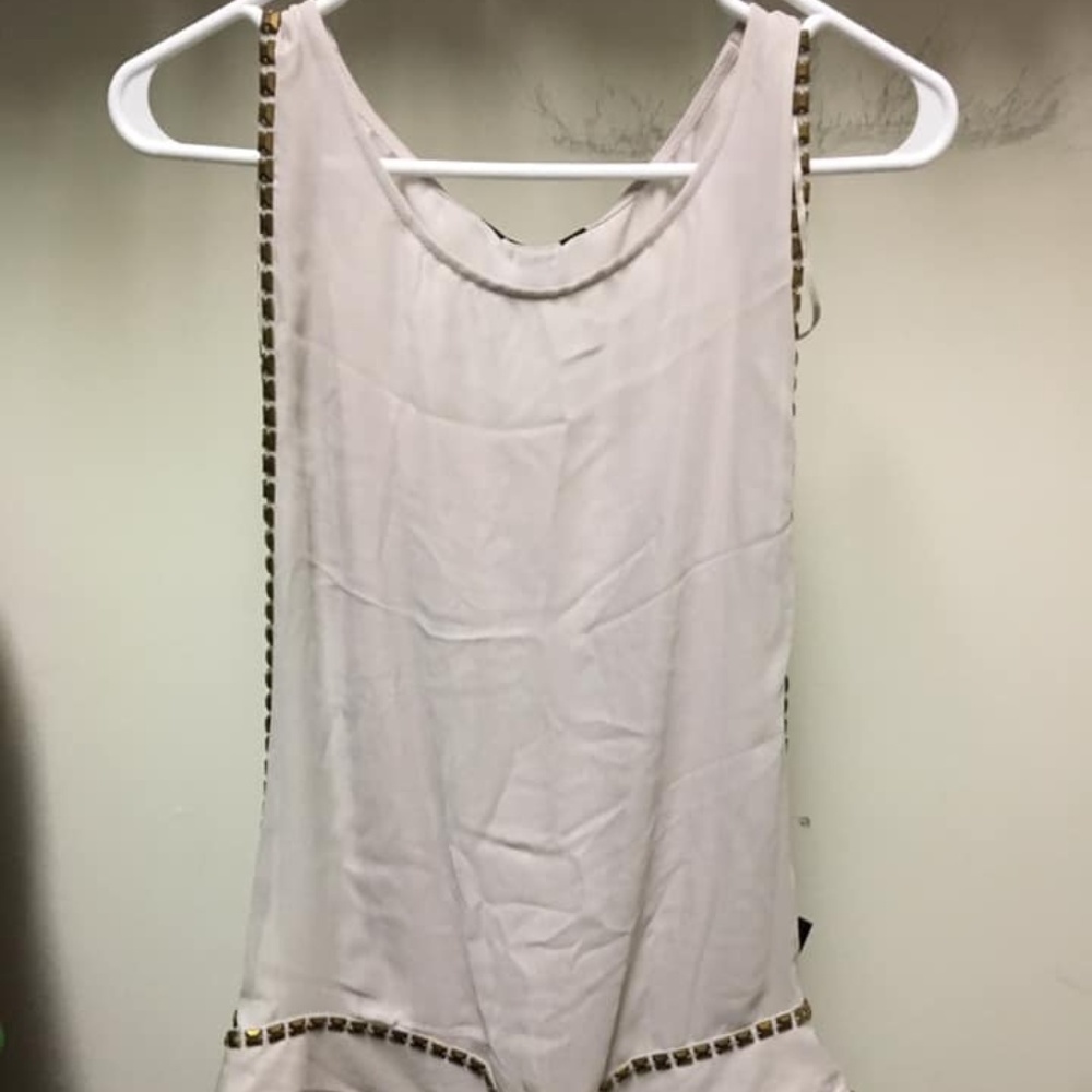 Chiffon Sleeveless Blouse with Open Arms & Grommet